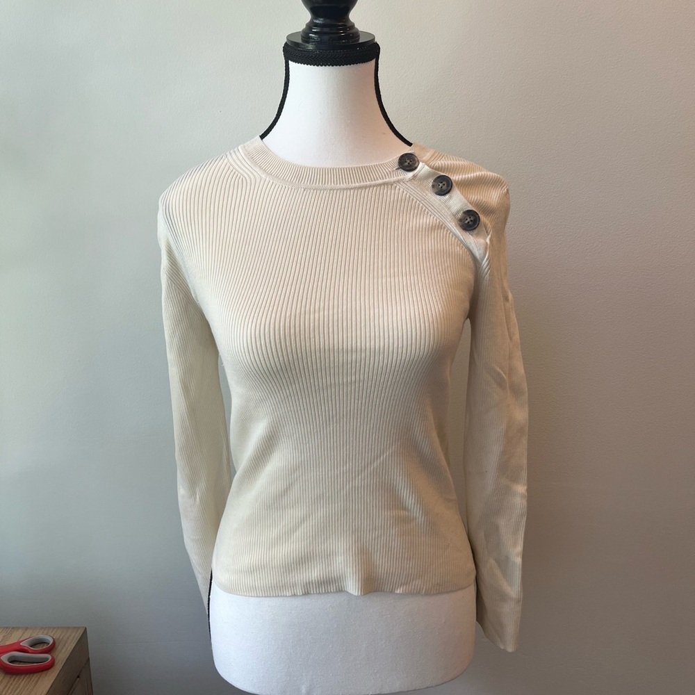 Banana Republic Cream Crew Neck Sweater